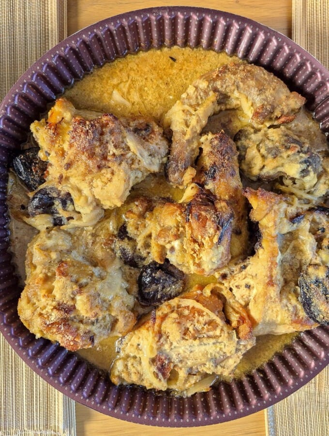 Poulet aux pruneaux et amandes Poulet aux pruneaux et amandes