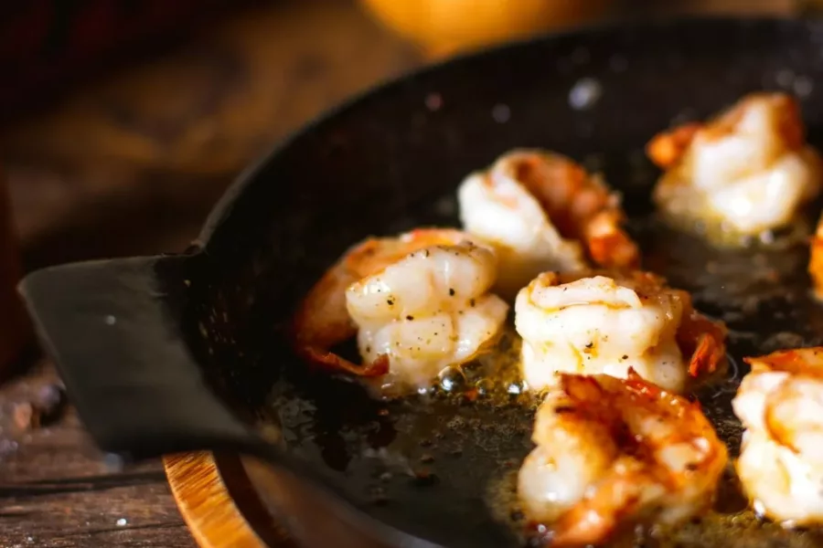 Crevettes Flambées au Pastis