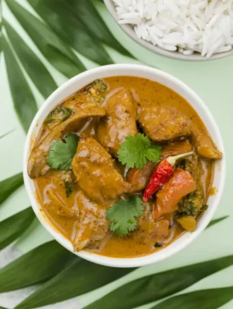 Poulet à la coriandre et au lait de coco