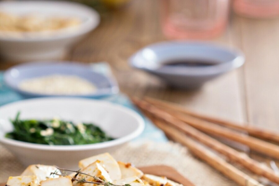Tofu mariné aux herbes