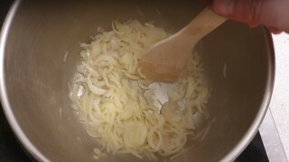 Velouté de Panais, mousse de curry et chorizo - Instruction 3