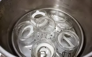 Stériliser vos bocaux à l’eau bouillante