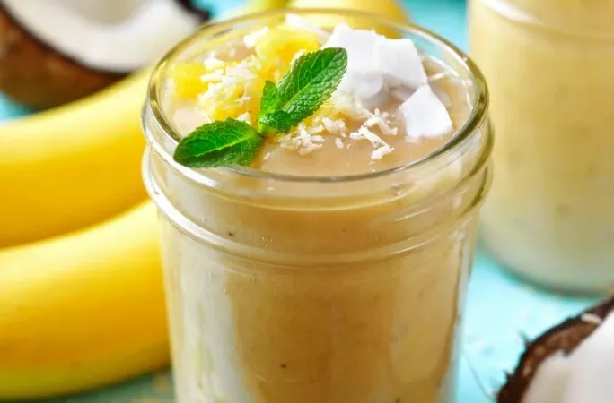 Smoothie énergisant ananas coco