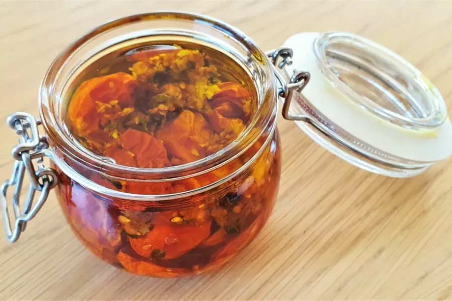 Tomates cerises confites