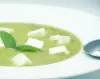 Soupe froide de courgettes, menthe, feta Soupe froide de courgettes, menthe, feta