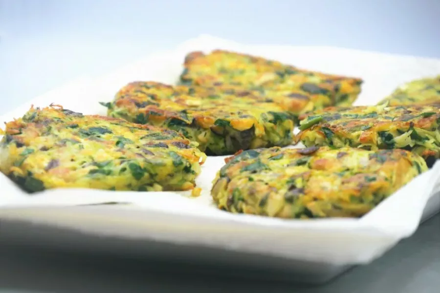 Croquettes aux oignons nouveaux, shiitake et tofu