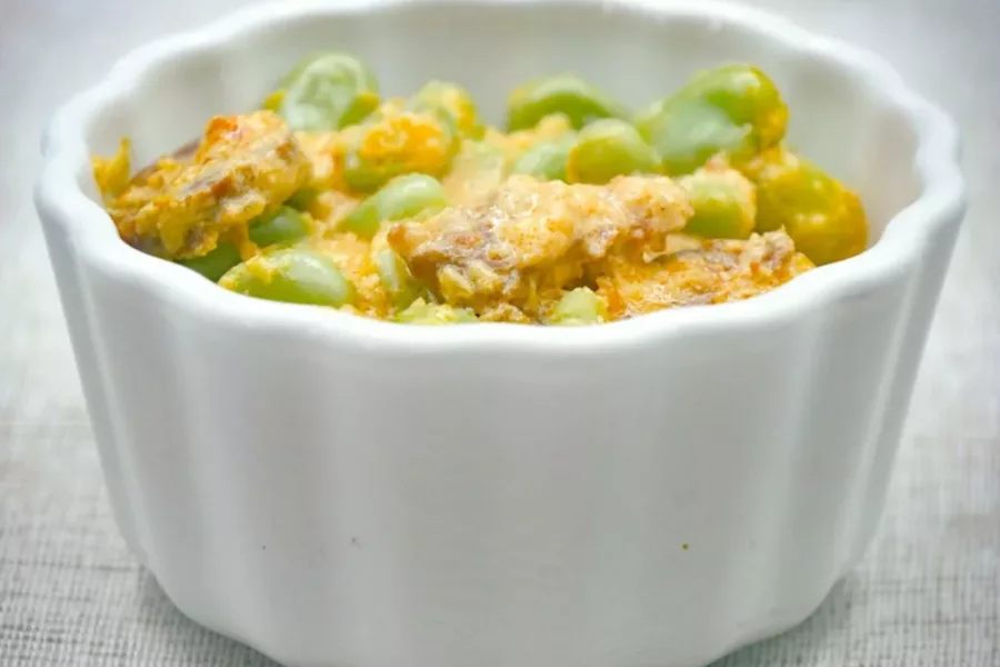 Cassolette de fèves à la crème et au chorizo