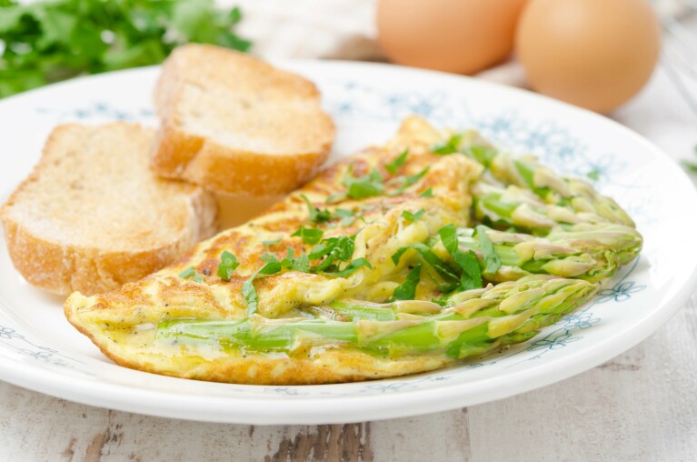 Omelette aux asperges vertes