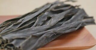 Le Kombu en cuisine : une algue aux multiples facettes