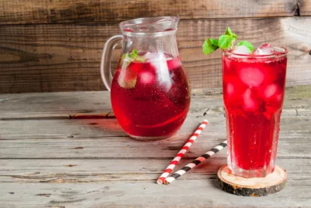 La Grenadine : Histoire et Origines d'un Sirop Populaire
