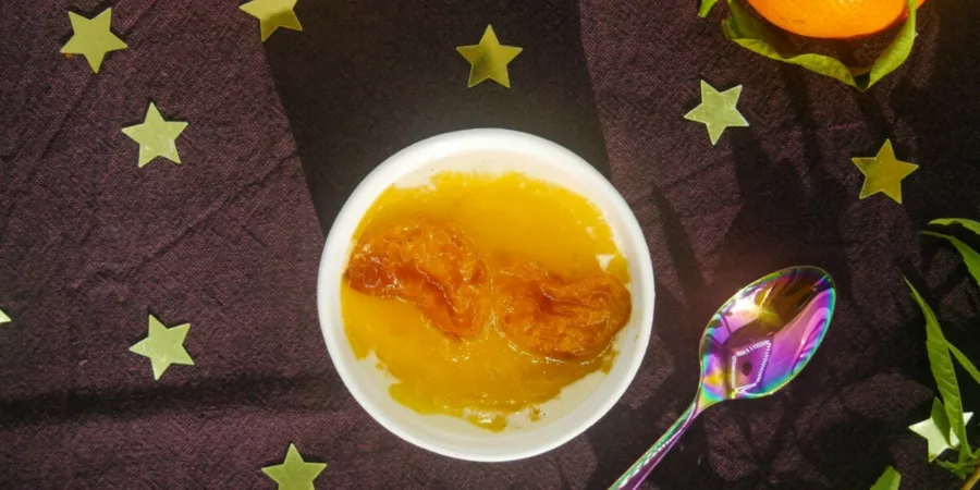 Panna-cotta au lait d’amande, mandarine rôtie