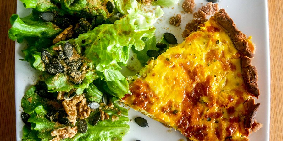 Tarte à la courge, fromage et thym