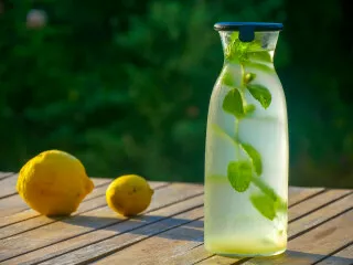 Boisson rafraîchissante citron menthe