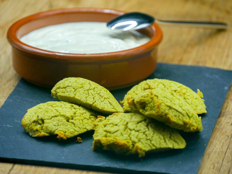 Croquettes de pois-cassés, sauce blanche