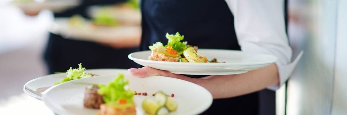 De l&rsquo;apéritif au brunch : un traiteur de mariage à Paris clés en main