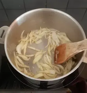Lentilles sauce tomate