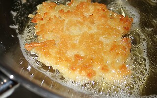 Chauffer l’huile de cuisson : ni trop, ni pas assez !
